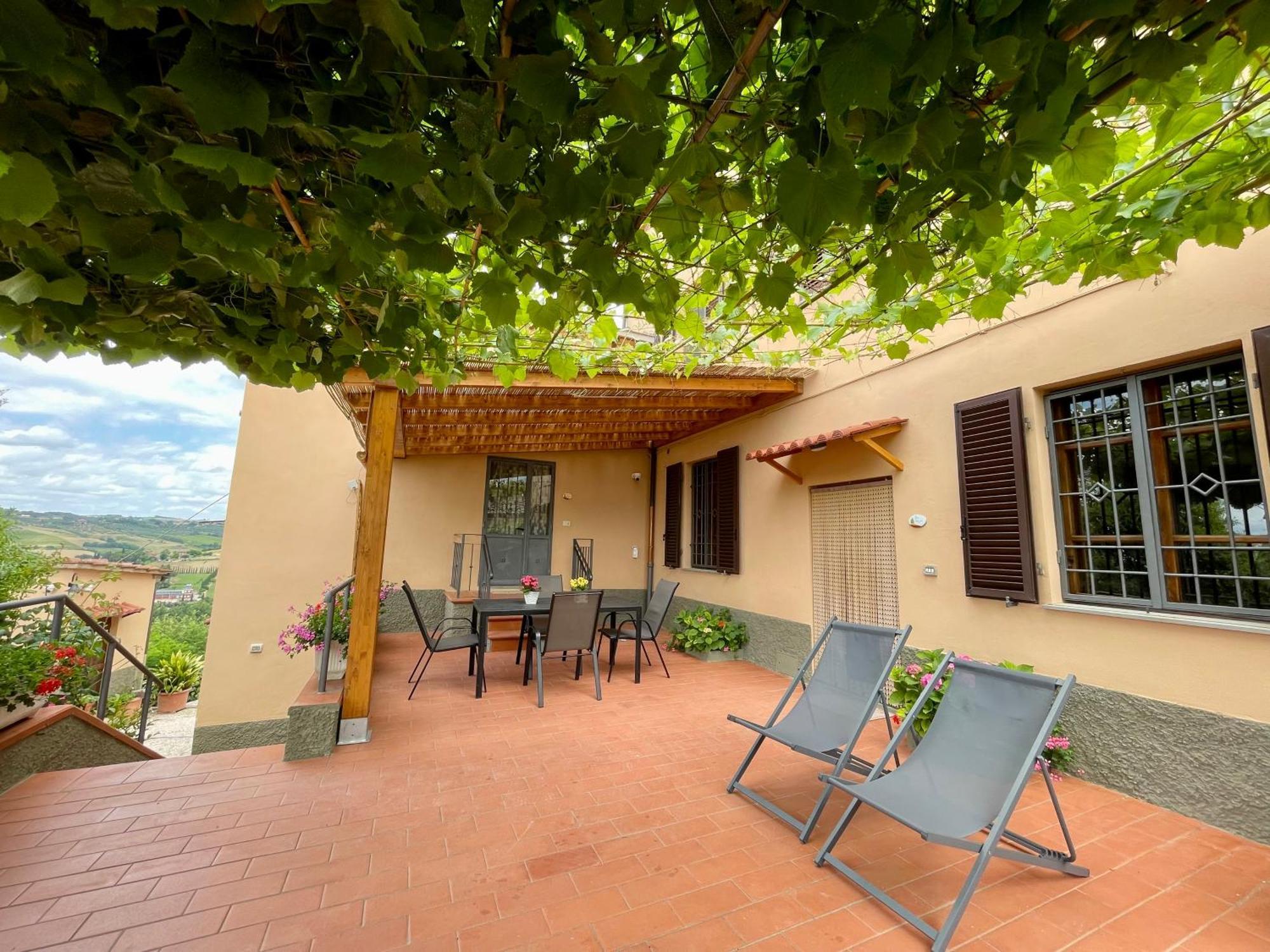 Casa Imola Apartment Poggibonsi Bagian luar foto