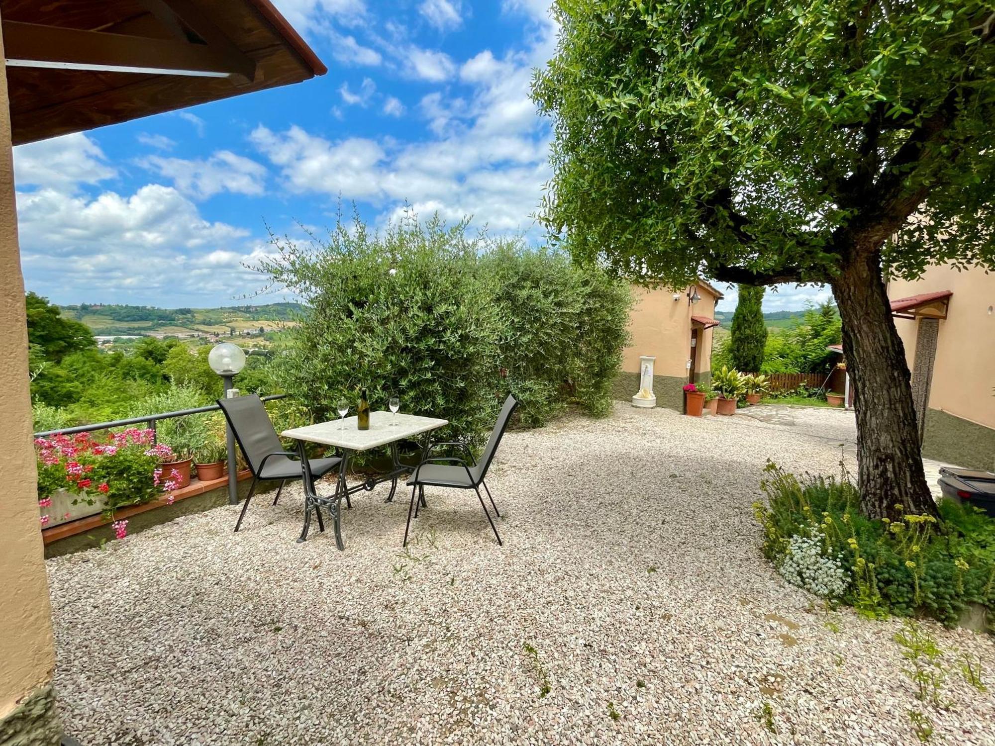 Casa Imola Apartment Poggibonsi Bagian luar foto