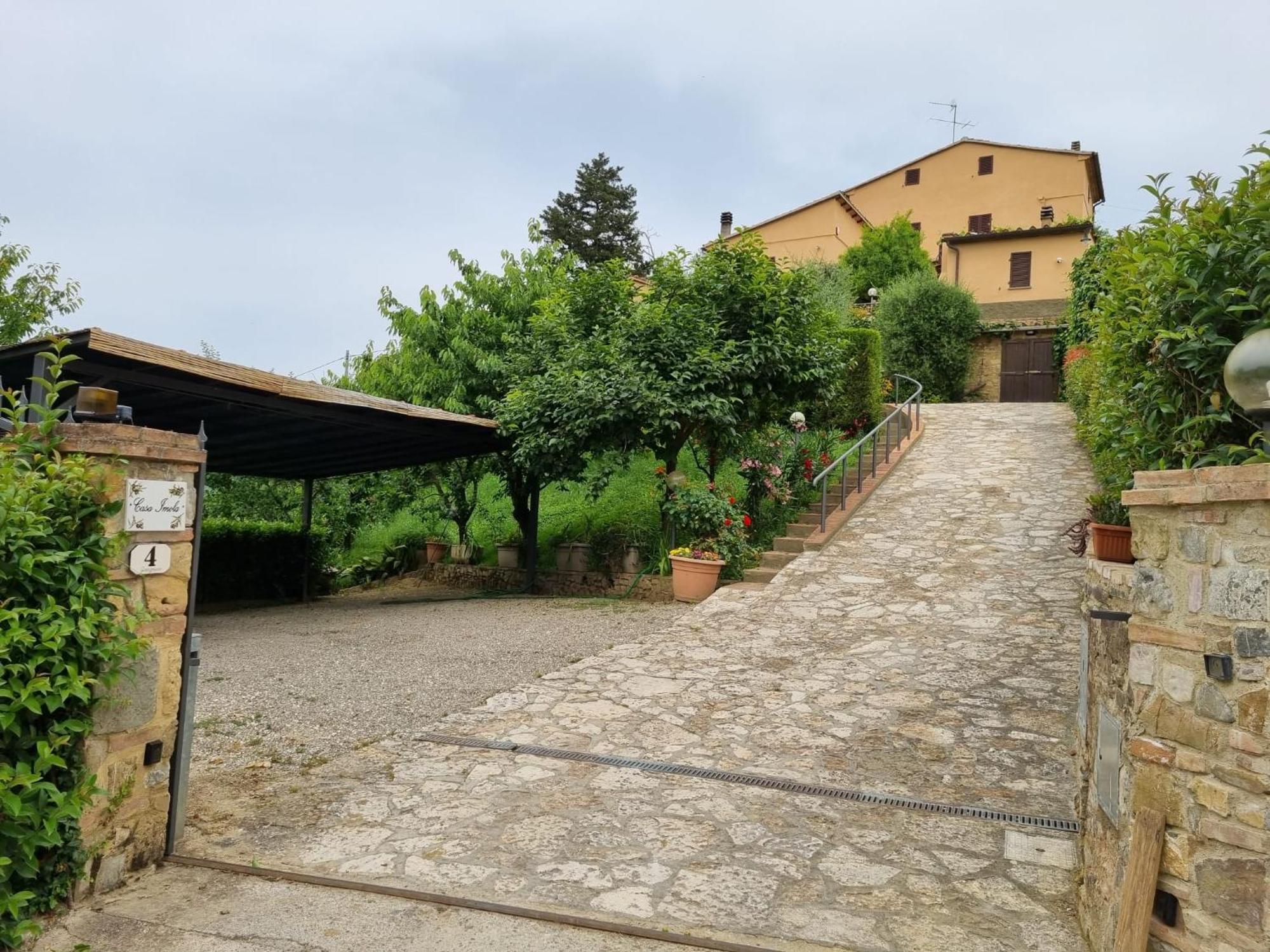 Casa Imola Apartment Poggibonsi Bagian luar foto